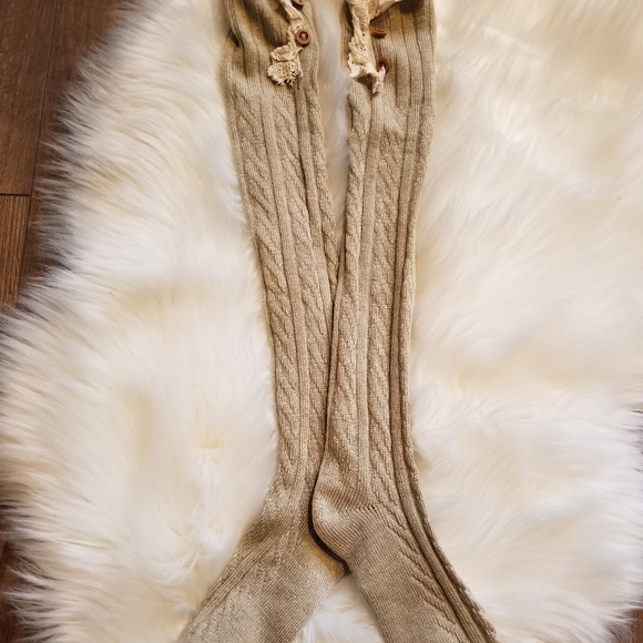 CUTE BOOT LONG SOCKS - Picture 3 of 4